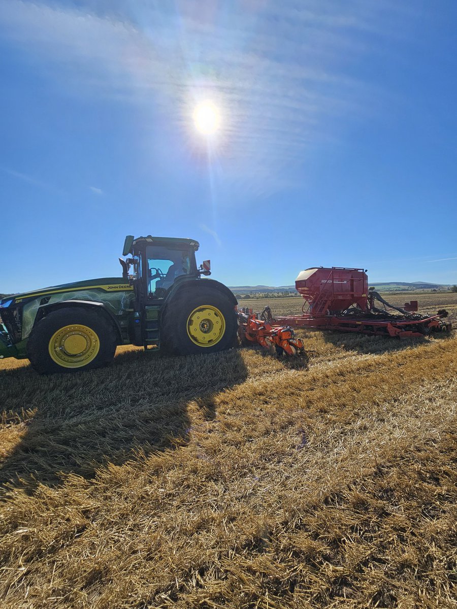 Has anyone got operational costs per ha pulling a 6m toolbar and trailed drill #agtwitter