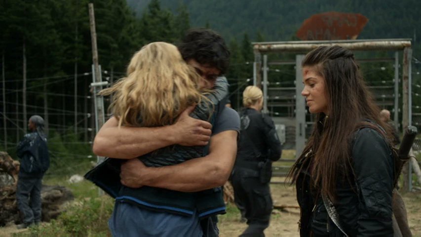 buteraschen's tweet photo. bellarke should've been endgame and i will die on that hill https://t.co/8LeHTJsjLR