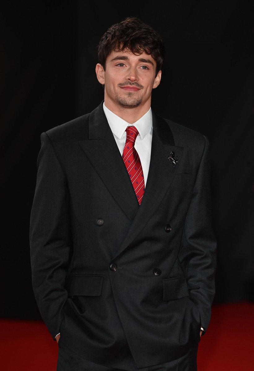 Nicholas tweet media