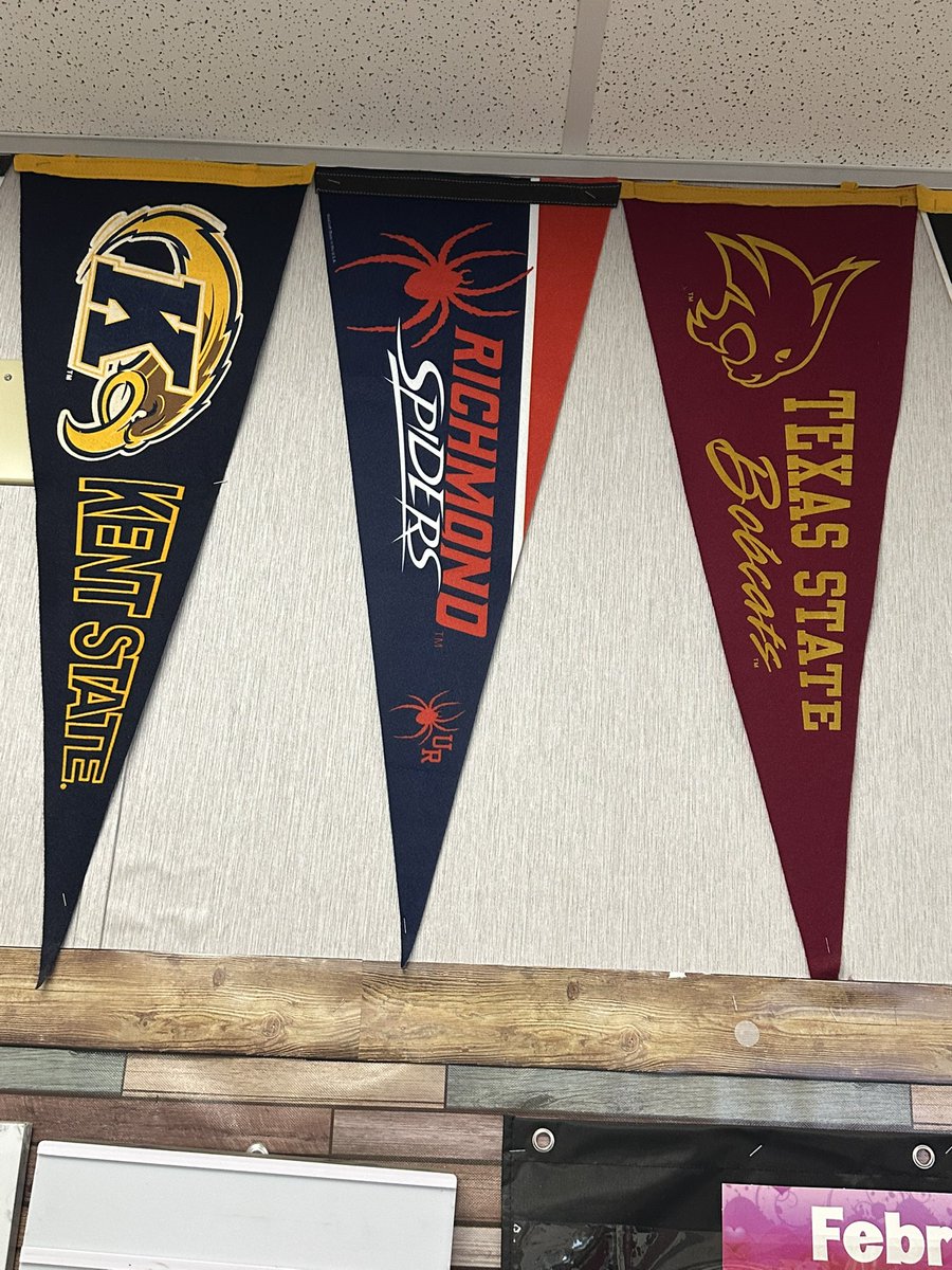 Shurtleff_LVMS's tweet photo. The latest college to represented in my classroom. Thank you Tyler Sullivan proud to represent the @urichmond https://t.co/RJj2Q2pgxQ