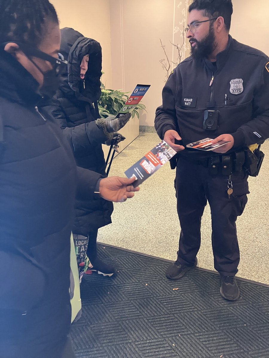 NYPD 10th Precinct tweet media