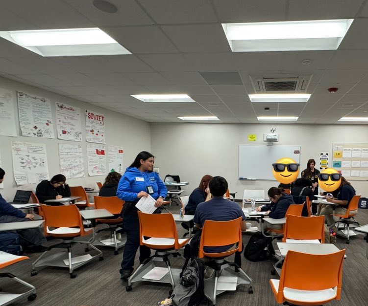 In today’s iLead lesson, <a href="/GhpalMyers/">GHPAL_OFFICER_MYERS</a> led the class by discussing the importance of commitment. “Victory is given to the one who finishes, not the one who starts.” - John C. Maxwell 
#GHPAL #OCA #HSLJ #iLead #Community #TheYouthAreOurFuture