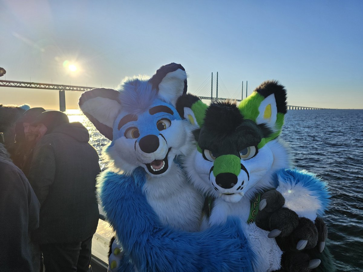 Arvyr the Lime Foxxey @EF (@lfoxxey) on Twitter photo Enjoying a nice boat trip with my folf π©΅π
πͺ‘ <a href="/WildDogWorks/">WildDogWorks.com on π¦</a> & <a href="/TheKarelia/">TheKareliaFursuits π EF29, Furnavia.</a>
πΈ <a href="/ArokhTroja/">Arokh</a> Enjoying a nice boat trip with my folf π©΅π
πͺ‘ <a href="/WildDogWorks/">WildDogWorks.com on π¦</a> & <a href="/TheKarelia/">TheKareliaFursuits π EF29, Furnavia.</a>
πΈ <a href="/ArokhTroja/">Arokh</a>