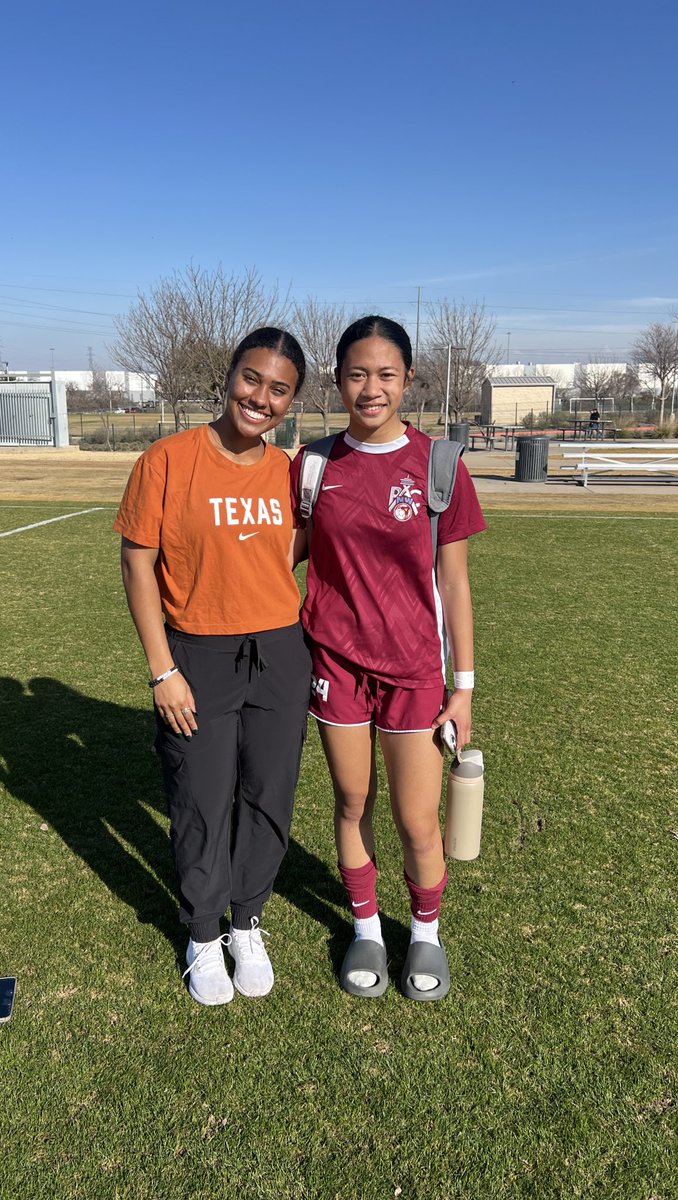 Jordynn Koria | ECNL 2029 (@jordynnkoria) on Twitter photo #ECNLTX was amazinggg, and only got better because i got to meet my mentor, <a href="/TexasSoccer/">Texas Soccer</a>’s very own, Breana Thompson 🧡🤘🏽
Breana has been helping me for the past year develop mental toughness, game IQ, tactics, and learning from her experiences.
She’s the best and I’m so #ECNLTX was amazinggg, and only got better because i got to meet my mentor, <a href="/TexasSoccer/">Texas Soccer</a>’s very own, Breana Thompson 🧡🤘🏽
Breana has been helping me for the past year develop mental toughness, game IQ, tactics, and learning from her experiences.
She’s the best and I’m so