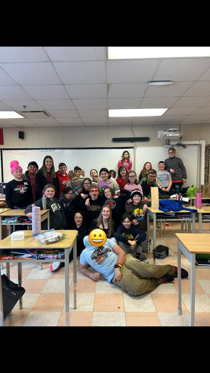 Mrs. Olmstead (Santilli) tweet media