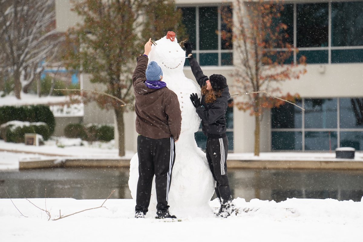 We want to find the best snowman on campus! ⛄️ Join our snowman building contest to win Beats headphones, 2 tickets to GVSU’s Spring Concert and more! 🎧🧤

Build a snowman, share a photo on your Instagram story and tag GVSU before Feb 26. More info: gvsu.edu/s/33M