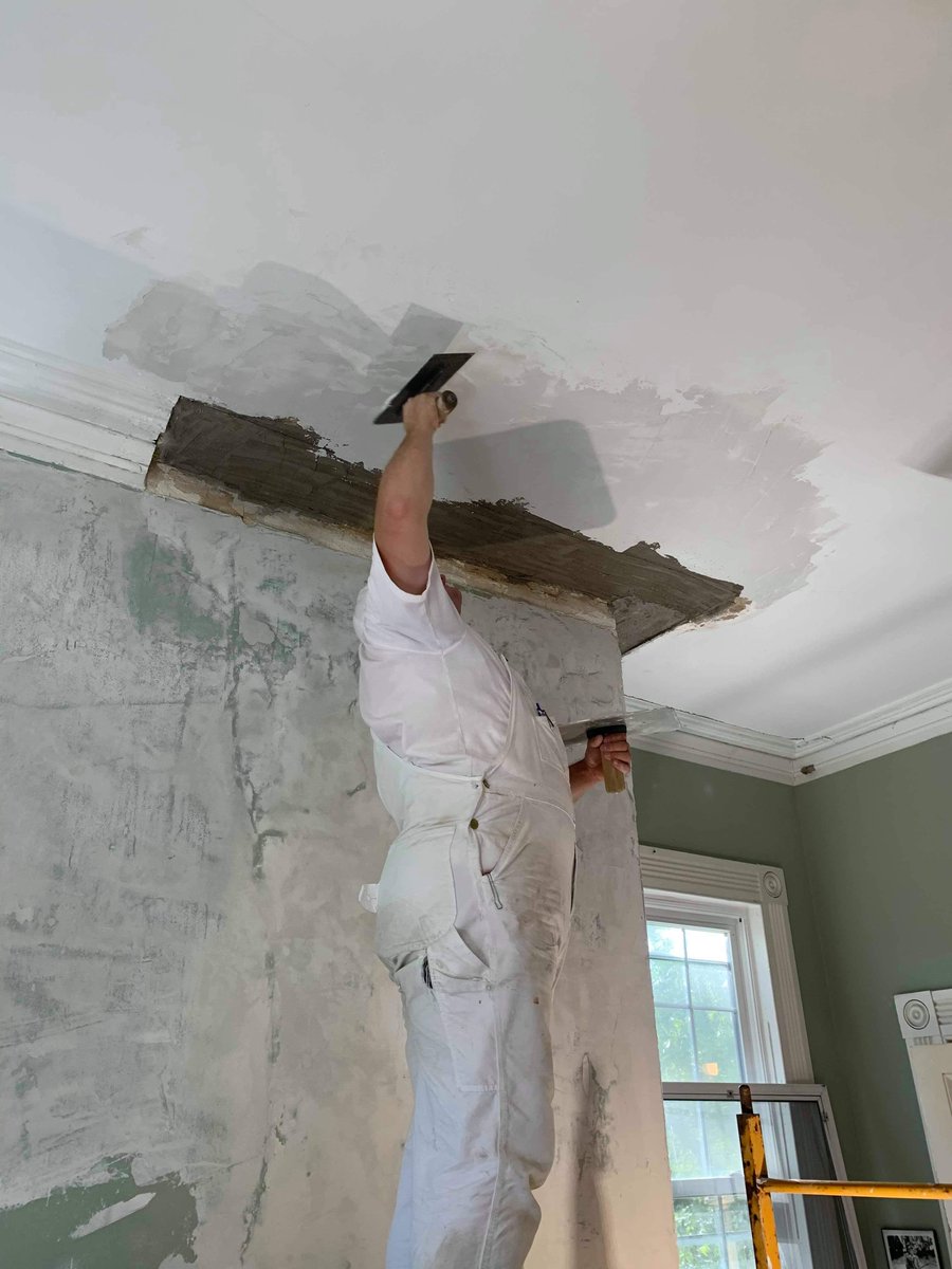 JSADLLC's tweet image. Restoration work completed on a water damaged celling at the historic Rockwell house located in Georgia. Aug 2020.