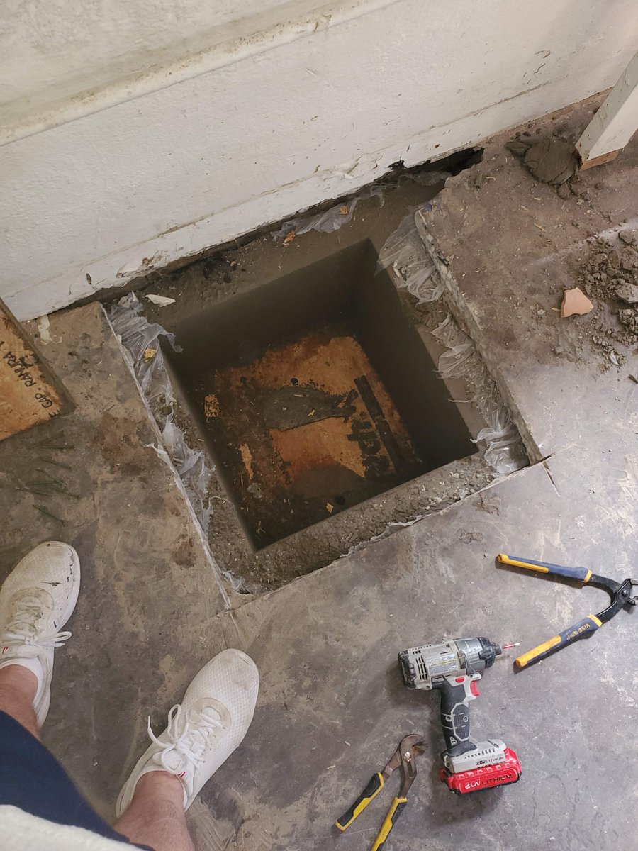 JSADLLC's tweet image. Sump pump box's made of concrete on a private residents in Folly beach SC. July 2020.