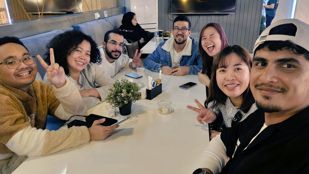 Ashi (@meashif) on Twitter photo 