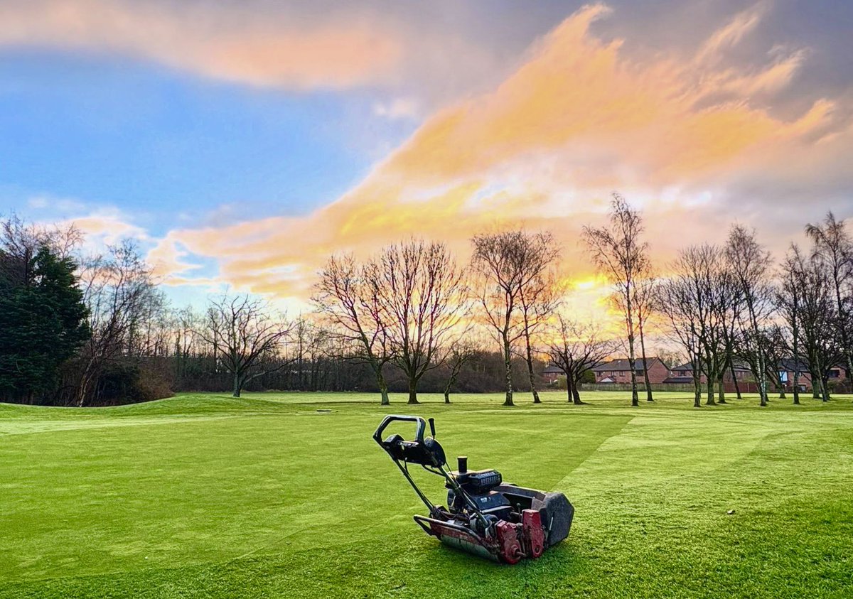 Despite the weather being on the chilly side 🥶 this dry spell has helped the team get plenty done on the course and get the mowers out to give it a cut ⛳️

Days are getting longer so now is the perfect time to join to the club ready for the season ahead!🏌🏻‍♂️🏌🏻‍♀️

#golfmembership