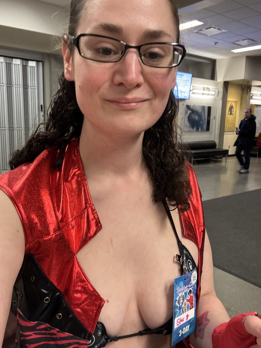 The only photo of me from Tsukinocon as Shawn Michaels
There wasn’t any video of my performance