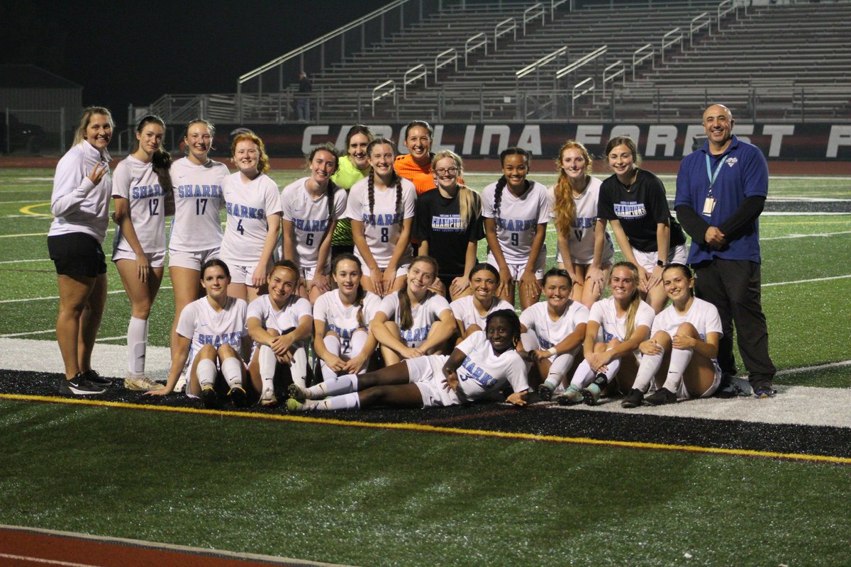 St. James Sharks Women’s Soccer ⚽️🦈 tweet media