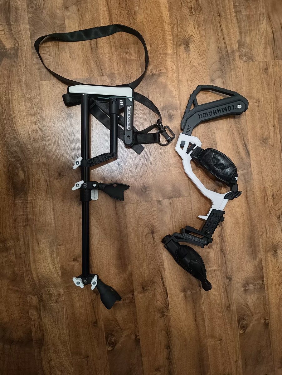 After 14 gunstocks and almost 9 years of VR gaming, I found the perfect two!
Tomahawk is a very good battle royale and competitive game gunstock and Onestock is the best  with shotgun feature but also effective in competitive style. Are they expensive? Maybe...! But they are