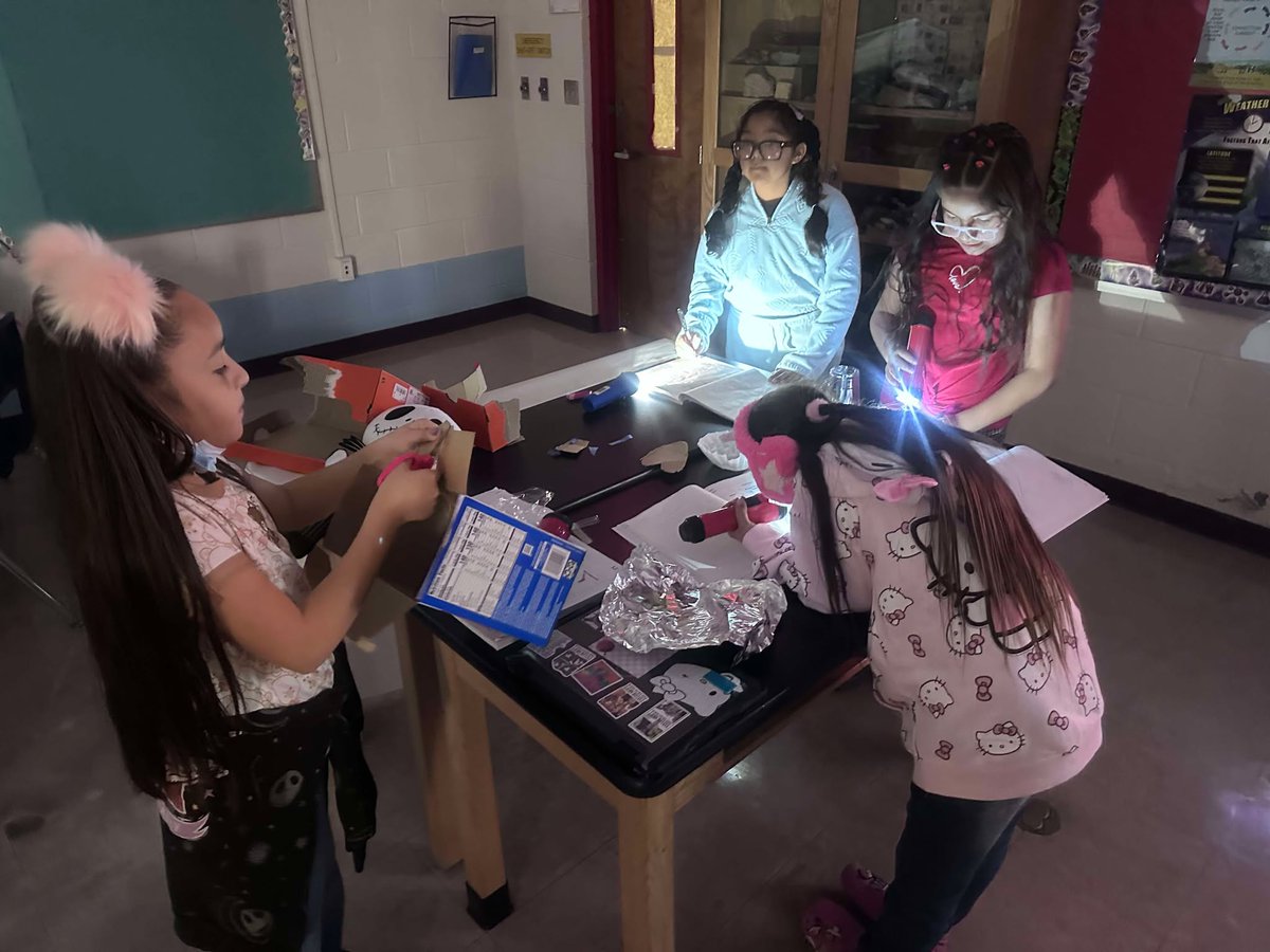 Shining a light on science! 🔦
Anthony Elementary School students conducted hands-on experiments to learn about light, its sources, and how shadows are formed. 🌚
They wrapped up the fun experiment by making s’mores! 😋
#AnthonyWildcatPride