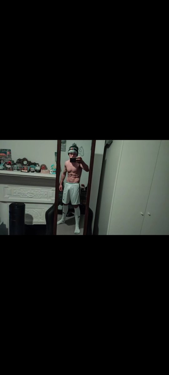 LeeFuXXXer's tweet photo. #nike #tracksuit #adidas #adidasoriginals #scally #sport #football #gym #training #active #sixpack #socks #sneakers #puma https://t.co/XPjWBfKHhx