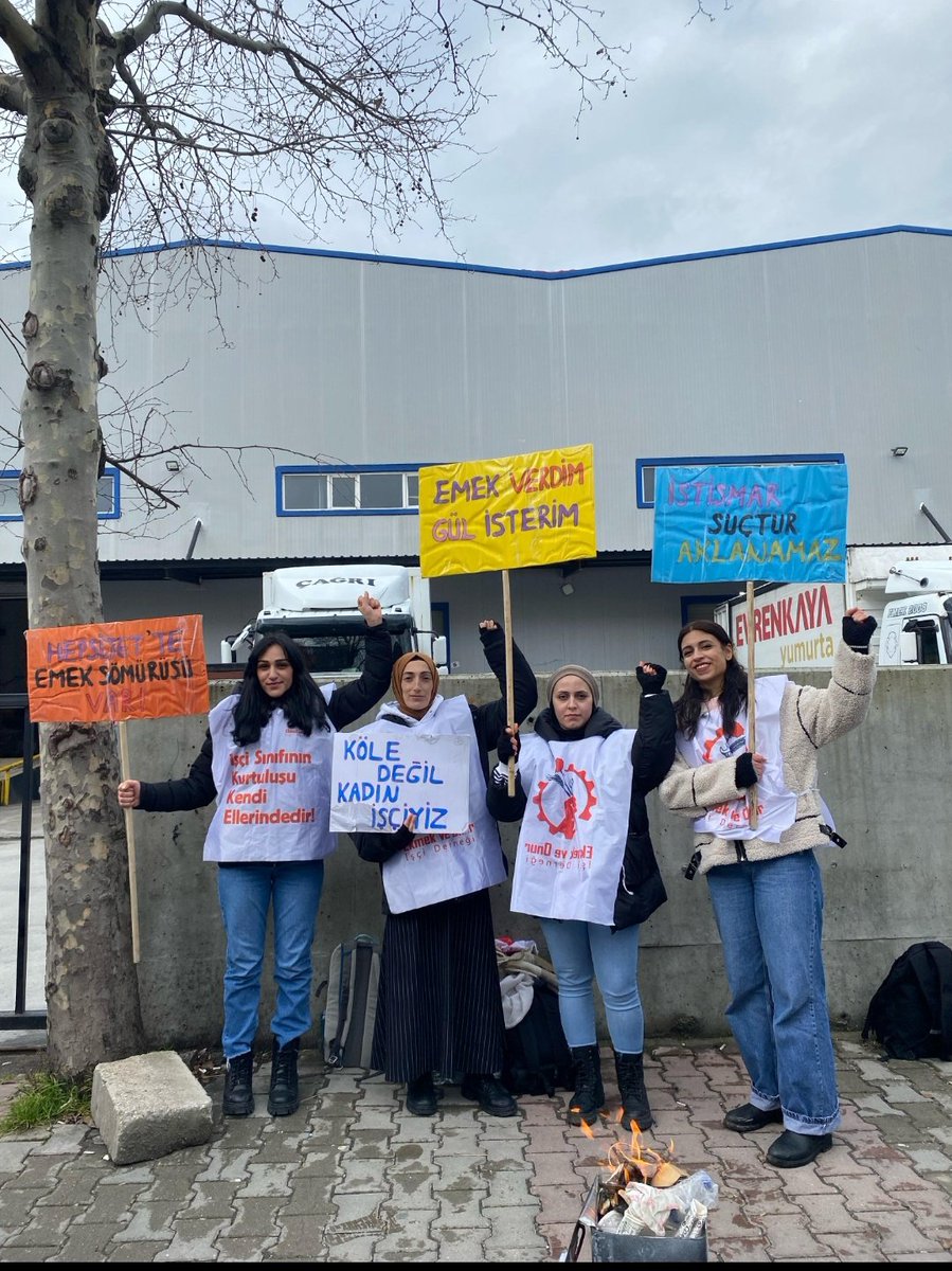 Müdürle ilk tanıştığımızda Viyan isminin ne anlama geldiğini sormuştu. Ben de "İradeli" anlamına geldiğini söylemiştim.
Şimdi buradan sesleniyorum:
Müdür, İsmimin hakkını vermeden gitmeyeceğim :)

#HepsiJetHaklarıVer