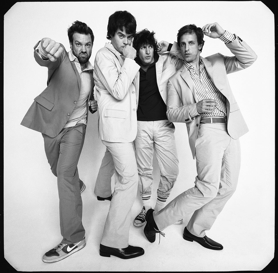 este era mi fondo de pantalla de mi segundo escritorio de mi macbook pro  2011 en prepa you had to be there, image size:976x960