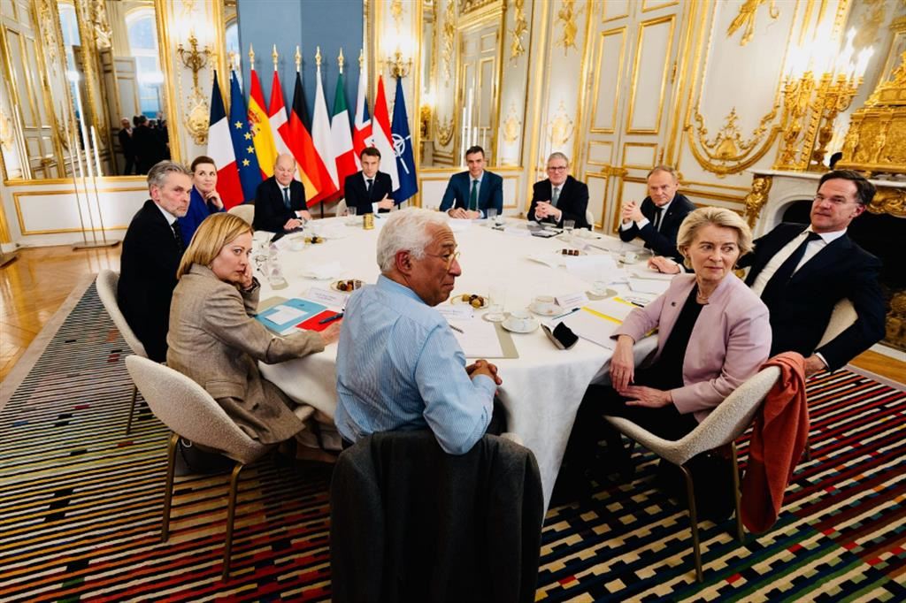 valloreja's tweet photo. La #resadeiconti è vicina: la #Russia ha vinto in #Ucraina, l’#UE si è condannata da sola e #Trump con #Putin ridisegnano gli #equilibri globali. #Macron nel panico, la storia si ripete… ma chi pagherà il prezzo della nuova #pace? 🔥👉 https://t.co/PoNNgX4N4R https://t.co/UOnEkJuWSF
