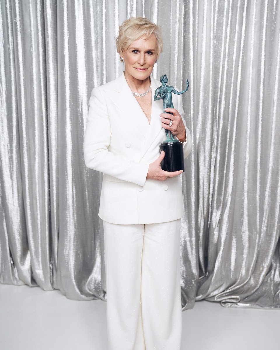 sagaftra's tweet image. #GlennClose. #MatthewMcConaughey. #LilyGladstone. #HelenMirren. What do they have in common?
Yes, they’re actors. But they also give good speeches. 
The SAG Awards Committee shares their favorite acceptance speeches. Check it out in SAG-AFTRA magazine: ow.ly/YHXo50V2hb6