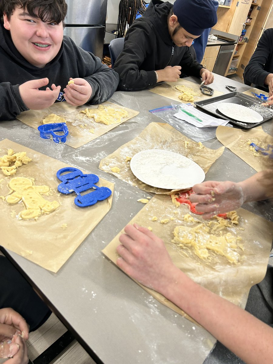 This years 3d printed cooking cutters design in <a href="/Onshape/">Onshape by PTC</a> and printed on the <a href="/BambulabGlobal/">Bambu Lab</a> printers 
#teched