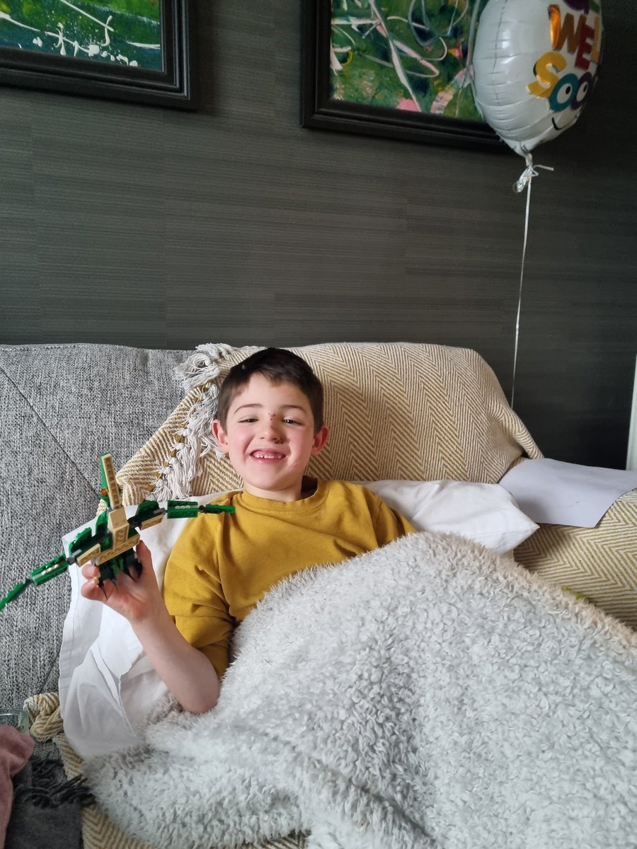 Edward has been on BBC News, we had a stroll outside today, he had a visit from his head teacher and I went to supermarket and it took ages as he's more or less a local celebrity.
LOOK at how perky he is today 🙏