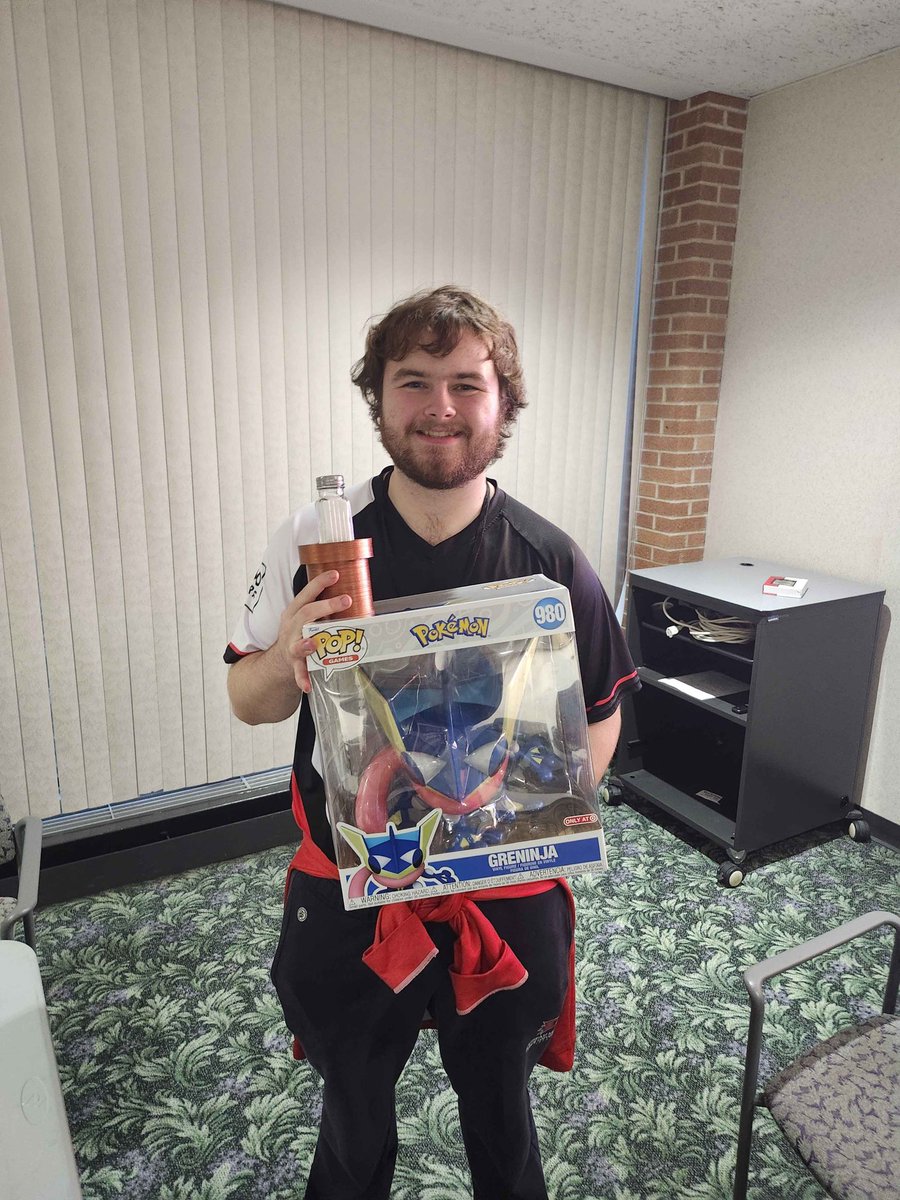 Some of our SSBU players went to SalukiCon hosted by SIU!