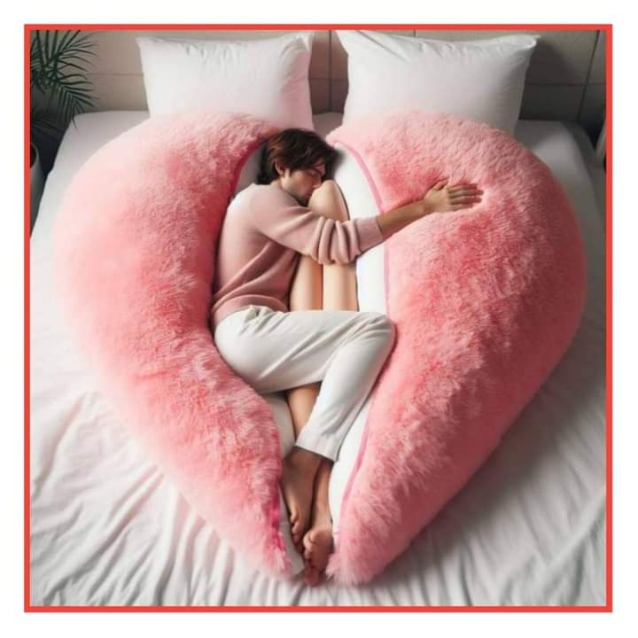 انا فحل باليمن عمري25 لوفي بنت او رجل متحرر او سالب يشوفو لي شغل ولا يتكفلو لي بأقامه لسعوديه واكون فحل لهم واخدمهم بما تتمنى انفسهم واريحهم وين الداعمين وين الجادين كتوم جاد اتمنا حلمي يتحقق بيد احد منكم وله مني جزير الشكر محروم واشتي شغل ضروري