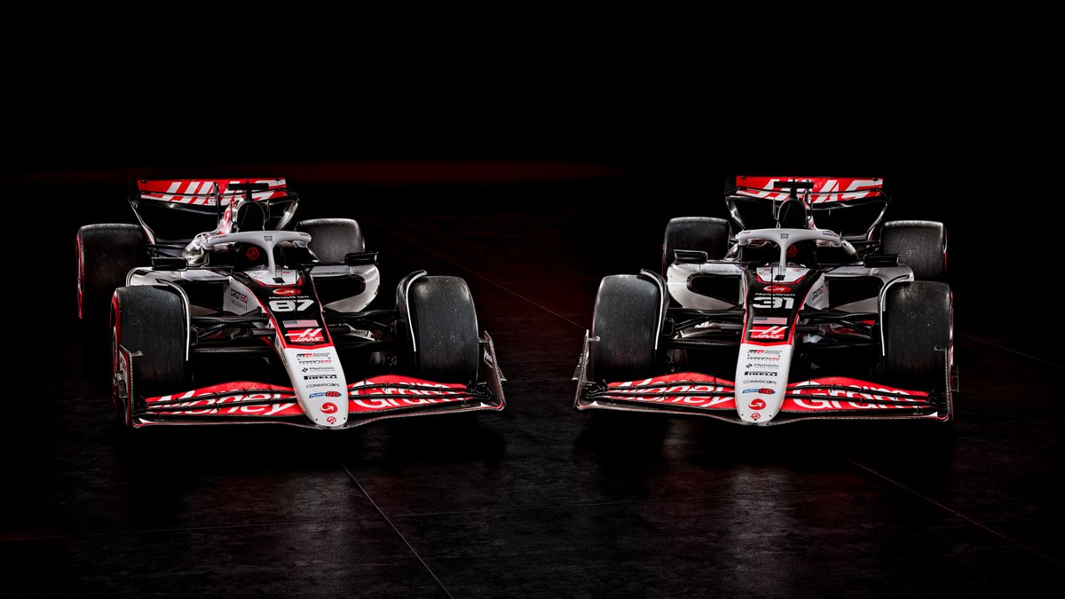 HaasF1Team's tweet photo. Ready to turn heads on track 🤩🇺🇸

How are you rating the VF-25? 👇

#HaasF1 #F1 https://t.co/4WkgawTs4k