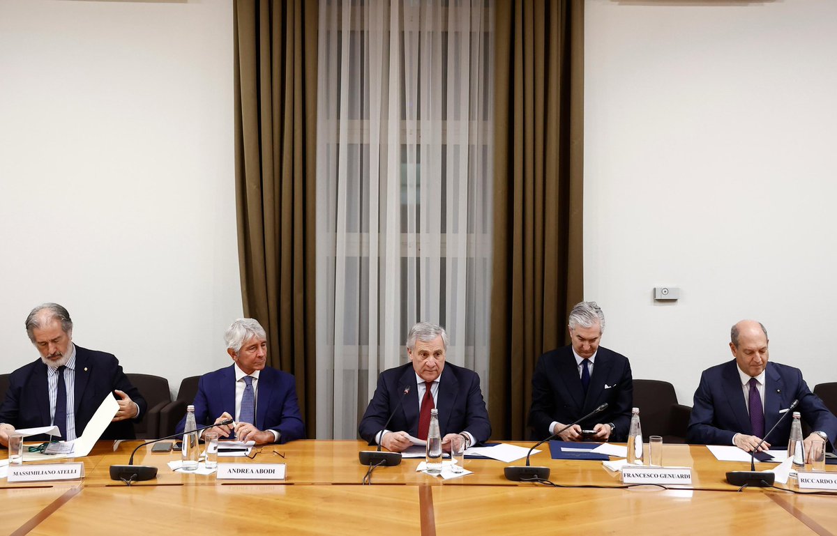 Farnesina 🇮🇹 (@italymfa) on Twitter photo Min <a href="/Antonio_Tajani/">Antonio Tajani</a> ha presieduto con Min <a href="/andreaabodi/">Andrea Abodi</a> riunione sui Giochi olimpici e paraolimpici Invernali <a href="/milanocortina26/">Milano Cortina 2026</a>. Diplomazia sportiva parte fondamentale della #diplomaziadellacrescita e volano per la promozione del #sistemapaese 🇮🇹. Min <a href="/Antonio_Tajani/">Antonio Tajani</a> ha presieduto con Min <a href="/andreaabodi/">Andrea Abodi</a> riunione sui Giochi olimpici e paraolimpici Invernali <a href="/milanocortina26/">Milano Cortina 2026</a>. Diplomazia sportiva parte fondamentale della #diplomaziadellacrescita e volano per la promozione del #sistemapaese 🇮🇹.