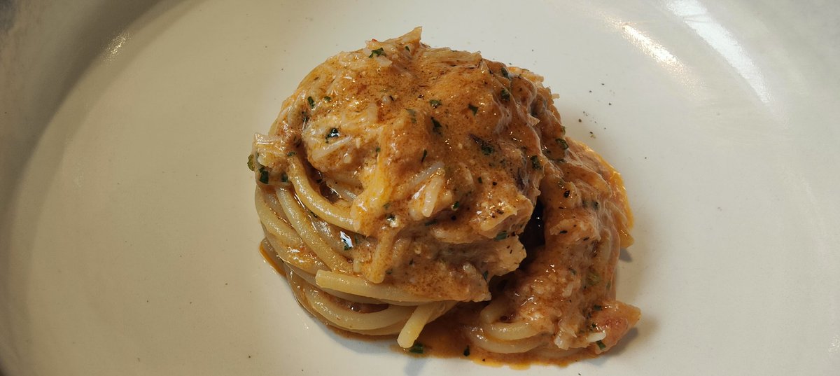 aparadaf's tweet photo. Con lubina, con centollo, con conejo, con pichón ... las pastas en @lapiperna son algo tremendo
#nellodebiase
#lapiperna https://t.co/o4DN6iwenN