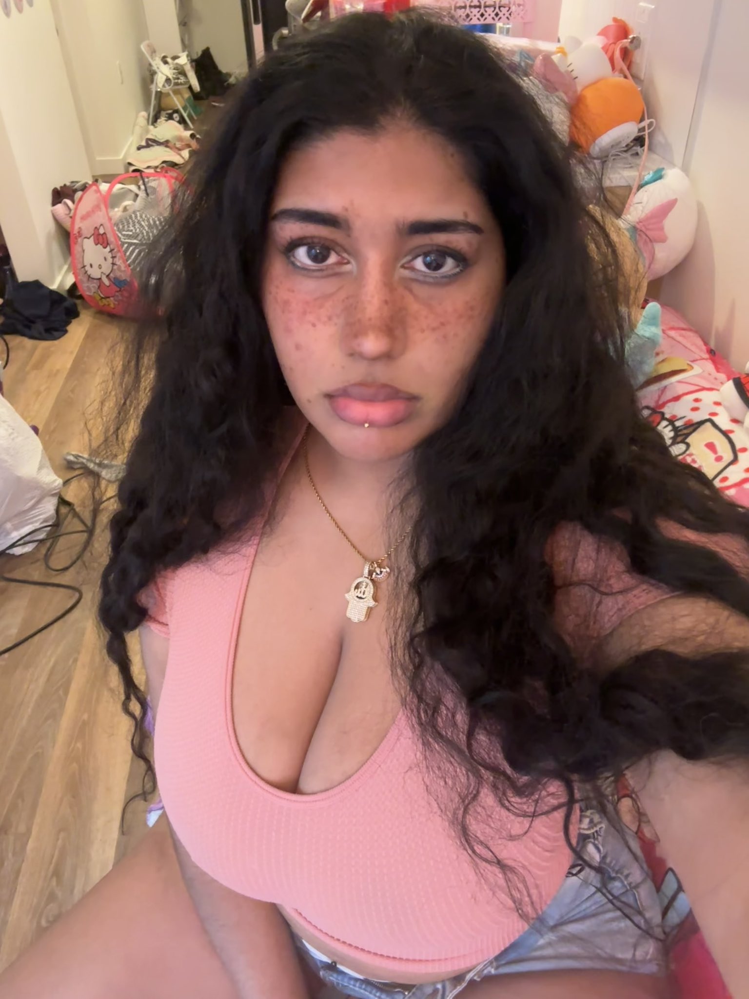 tanvi khaleel🇮🇳 on X: why dont u love me daddy t.coL5MYE1VJ6T   X