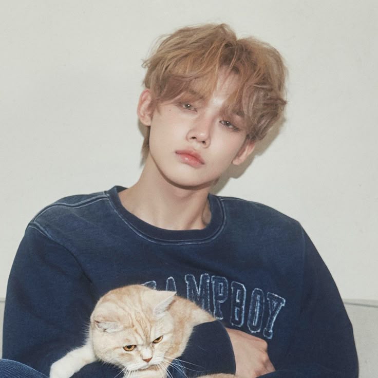 DanceCrewjjun's tweet photo. #NewProfilePic long time no see! https://t.co/RXYY9SfZic