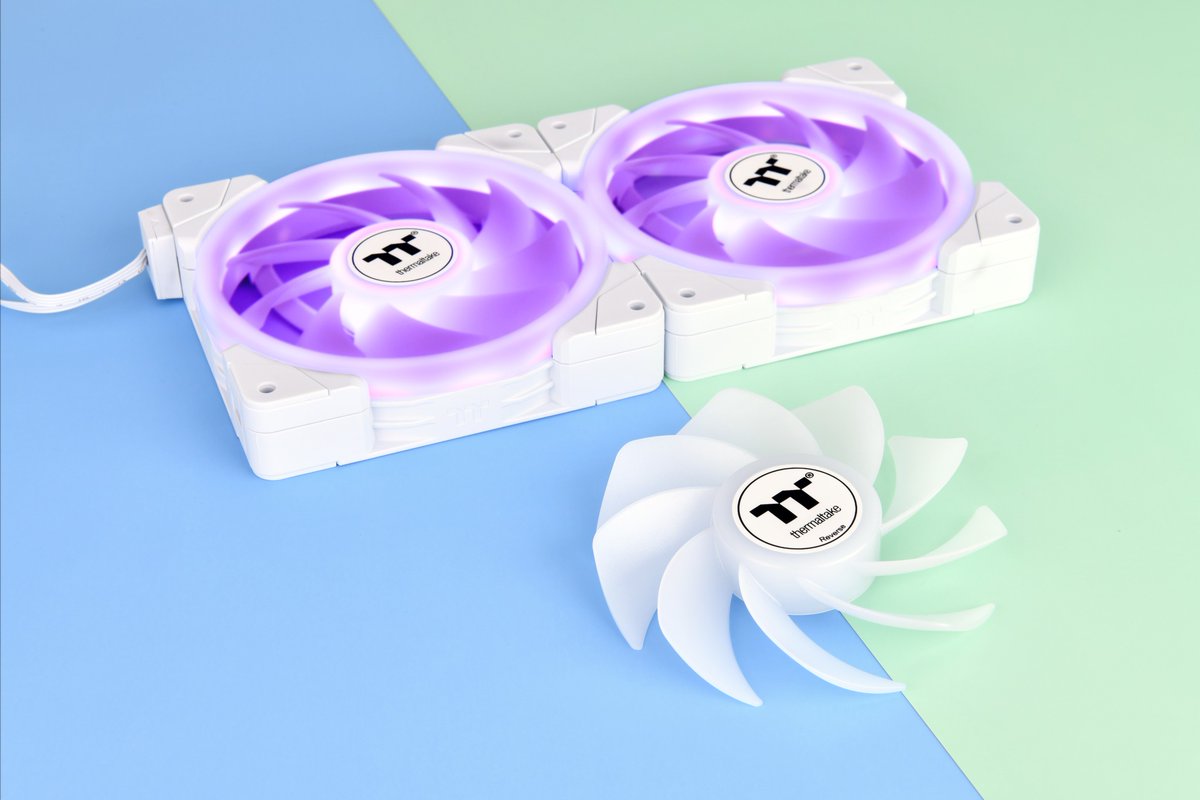 thermalatino's tweet photo. ¿Quieres unos ventiladores magnéticos increíbles para tu PC? 🧲 ¡Los SWAFAN EX ARGB Sync con su diseño de doble anillo LED son tu opción ideal!
#Thermaltake #swafan #swafanexargb #rgb #customcooling #customPC #pcbuilds #aesthetic #magnetic https://t.co/uFDEgGVwMK