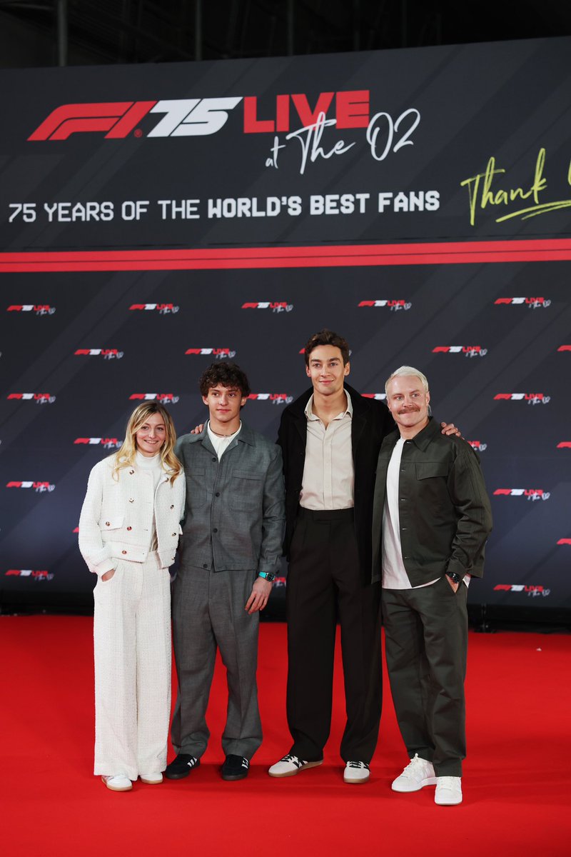 RedBullRp_'s tweet image. © 𝖲𝖾𝖺𝗌𝗈𝗇 𝟤𝟢𝟤𝟧 • #𝖥𝗈𝗋𝗆𝗎𝗅𝖺𝟣𝖱𝖯 › #𝖥𝟣𝖱𝖯

𝖢𝗁𝖾𝖼𝗄𝗂𝗇𝗀 𝗂𝗇 𝖺𝗍 𝗍𝗁𝖾 𝖮𝟤! 🤩

#𝖥𝟣𝟩𝟧𝖫𝖨𝖵𝖤𝖱𝖯