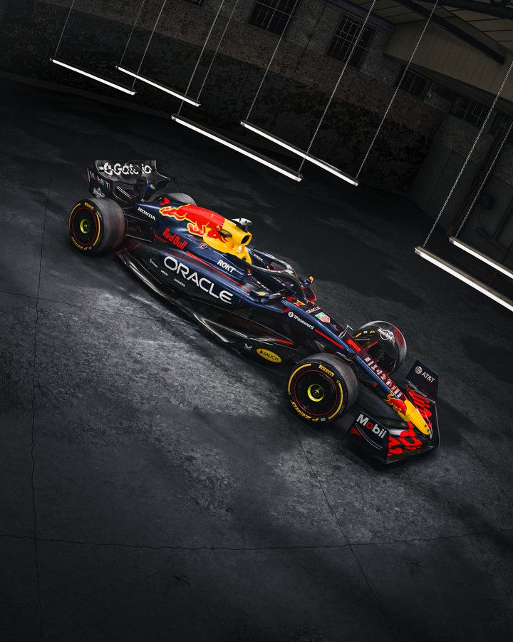 FastestPitStop's tweet photo. 🚨 | Red Bull Racing reveals their livery for 2025!

[📸 @F1]

#F1 #F175LIVE https://t.co/H49l9jwM85