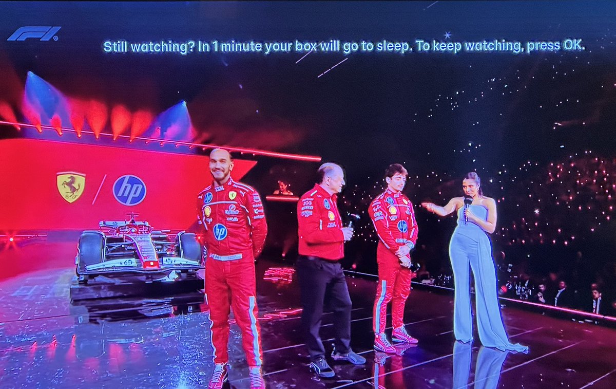 _Lind5ey's tweet photo. Even my TV is getting bored #F175 https://t.co/gq8YBp3kPV