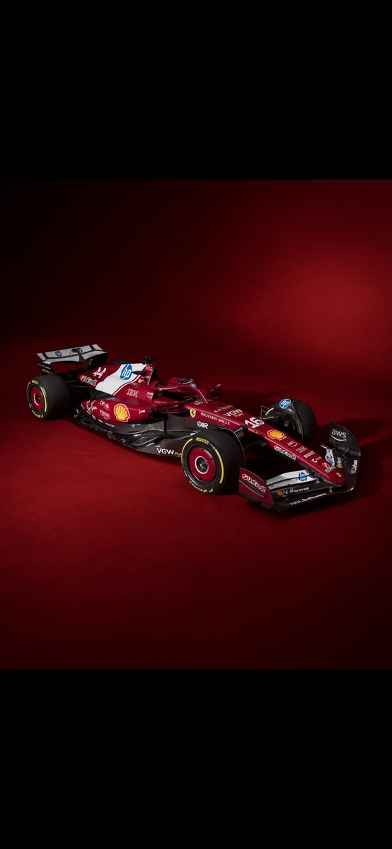 TrehinServane's tweet photo. En vrai j'aime bien #F175LIVE https://t.co/7Xt9HNtszl