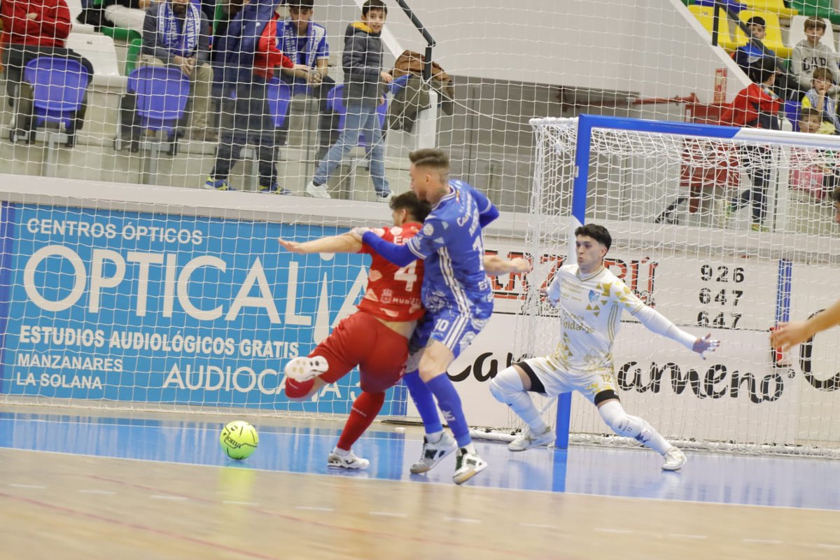 🔵⚪️ [Jornada 18 / Vestuarios]

🎙️ <a href="/Anntonio1_/">Antonio Navarro</a> : "Esta victoria ante un gran rival como ElPozo nos va a dar mucha confianza para el calendario tan cargado que tenemos en febrero"

#ElOrgulloDeSerManchego