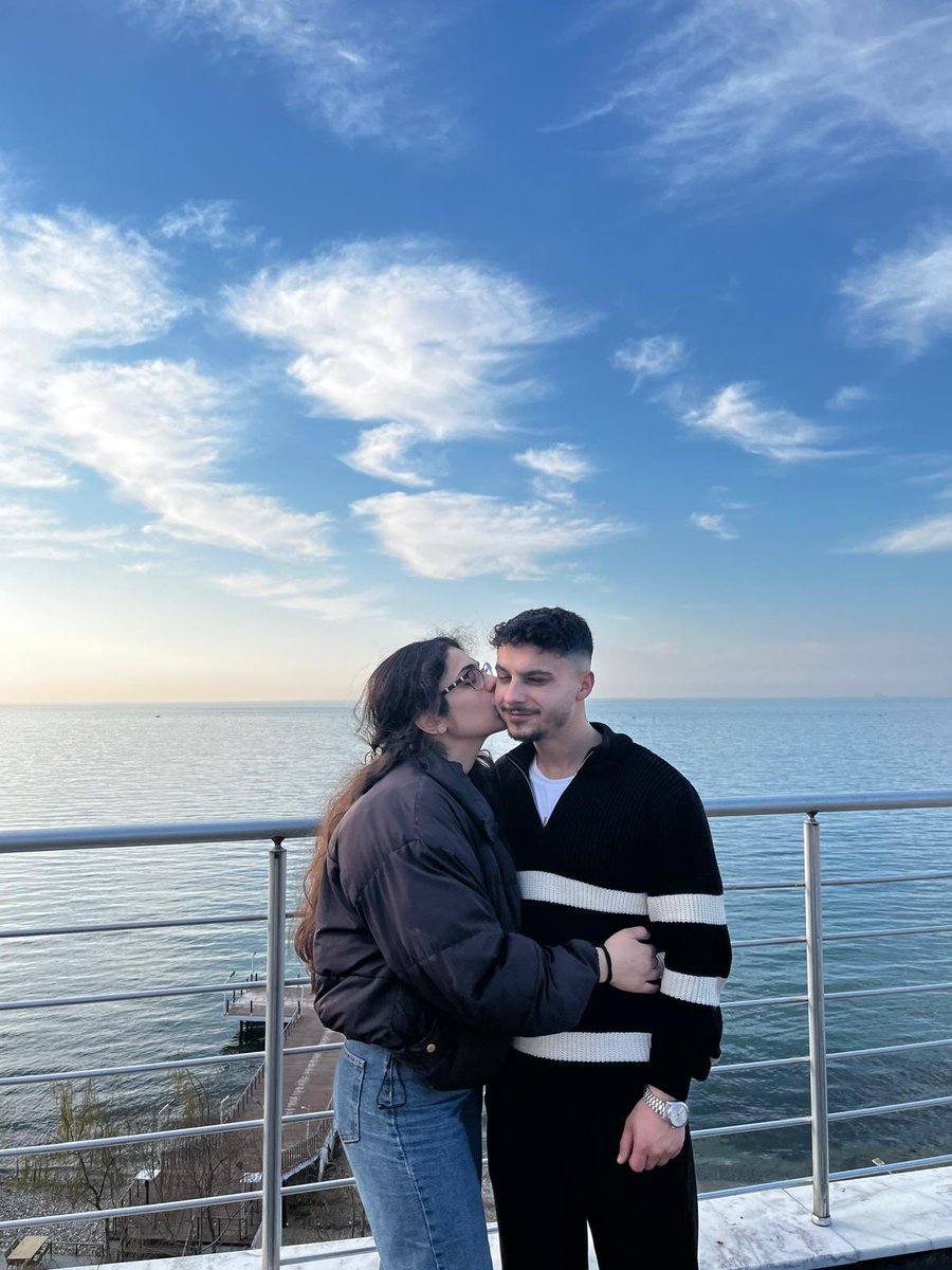 Bir kara kaşın, bir kara gözün…❤️🧿