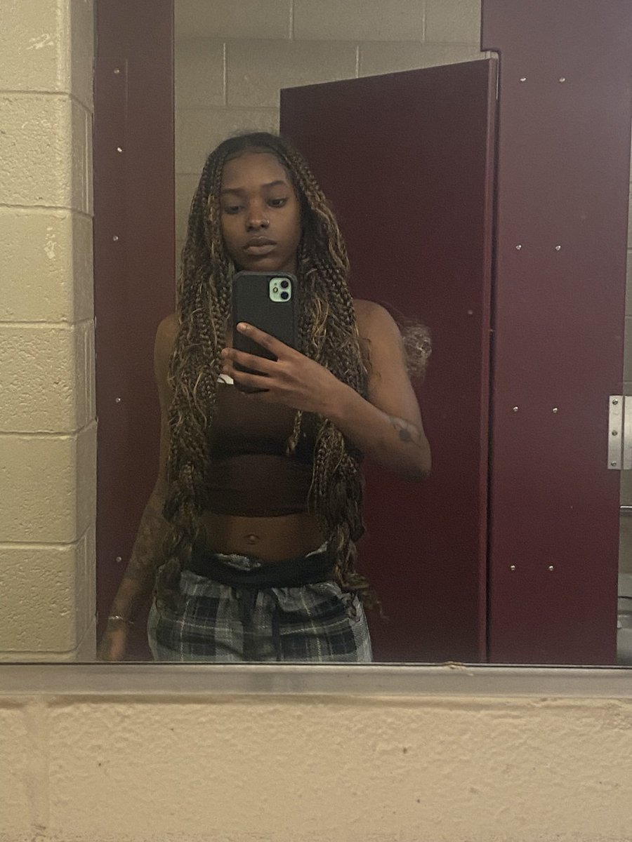 sominkscoded's tweet image. I suggest you follow4follow me.. or you may not see tomorrow 🙂‍↔️