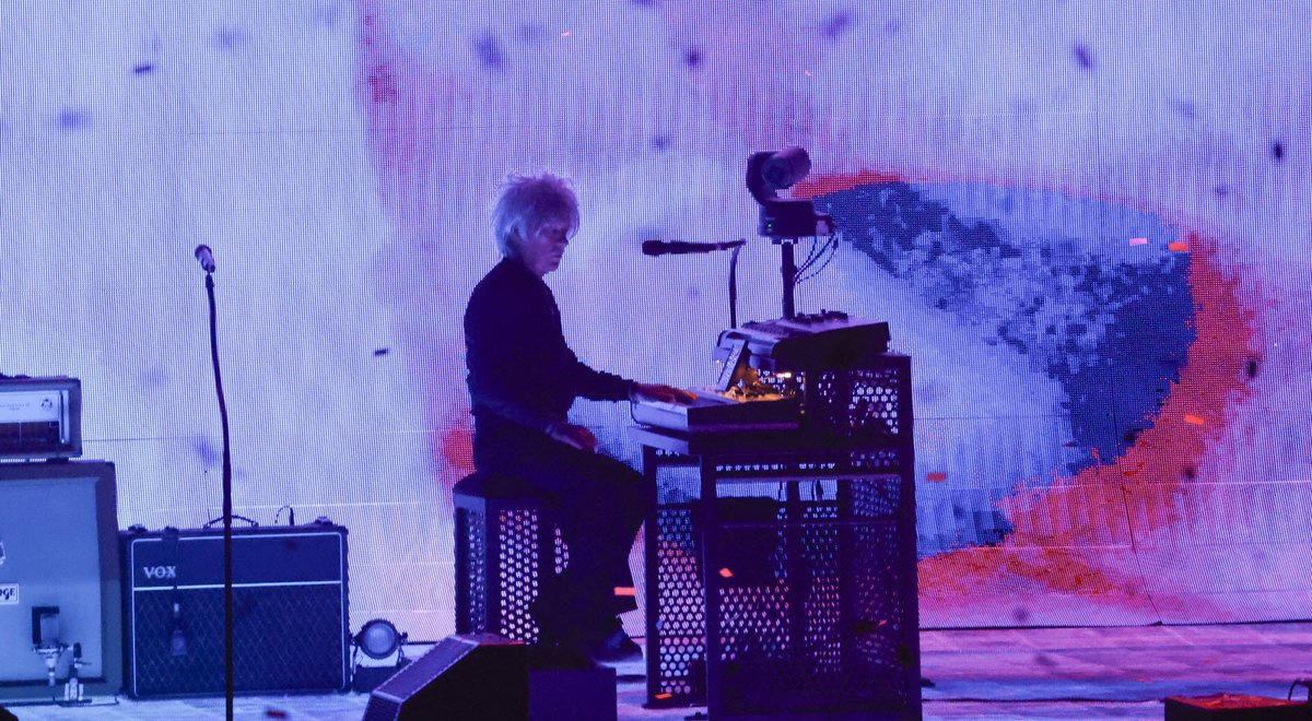 lerepu's tweet image. 📷 #Moselle. Vous y étiez ? Retrouvez toutes nos images du concert de #Indochine au Galaxie d'Amnéville ! 💫 c.republicain-lorrain.fr/culture-loisir…