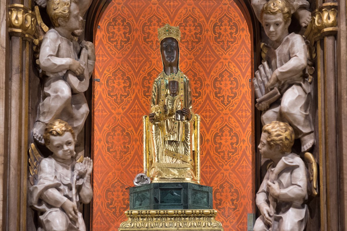 torreciudad_org's tweet photo. 🙏🏻 Tu oración, en manos de la Virgen 🙏🏻
Cada día, después del Ángelus, leemos en #Torreciudad tus peticiones enviadas a la Virgen. Un momento especial en el que ponemos en sus manos todas las intenciones recibidas.
👉🏻 Puedes enviar la tuya aquí: https://t.co/c5uf8aWjcH https://t.co/ppFgWE0UOJ