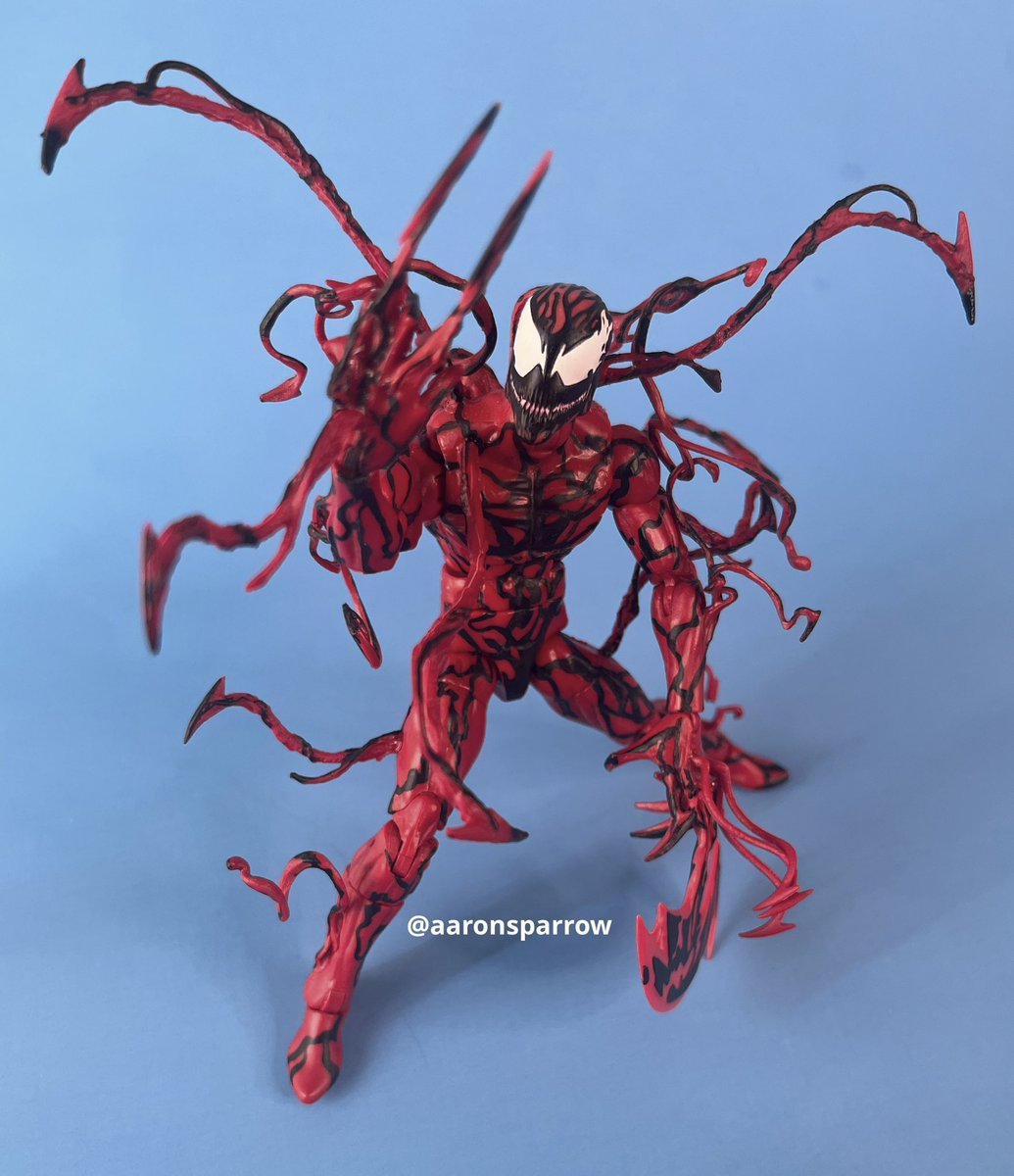 Aaron_Sparrow's tweet photo. Cobbled together a pretty intense Carnage out of the Marvel Legends, MAFEX, and a bootleg Revoltech version. 

I *may* have gone a bit overboard. 😂

#Carnage #Spiderman #CustomFigure #SpiderManFigures #Customizing #FigureCustomizing #ActionFigures #CustomActionFigures #CarnageFigure #ActionFigureCustomizing #Symbiote #Symbiotes #marvellegendscommunity #marvellegendscustom #MarvelLegends