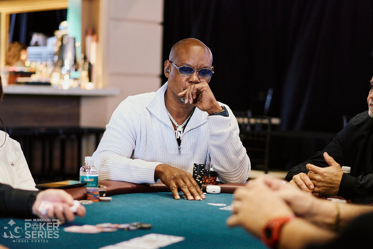 RunGoodGear's tweet image. Get ready for the official opening night at @JamulCasinoSD for @RGPokerSeries week, kicking off at 7:00 pm! Join us to take on special guests and grab their mystery envelopes filled with prizes from RG Swag, tournament buy-ins, or even $1,000 CASH!