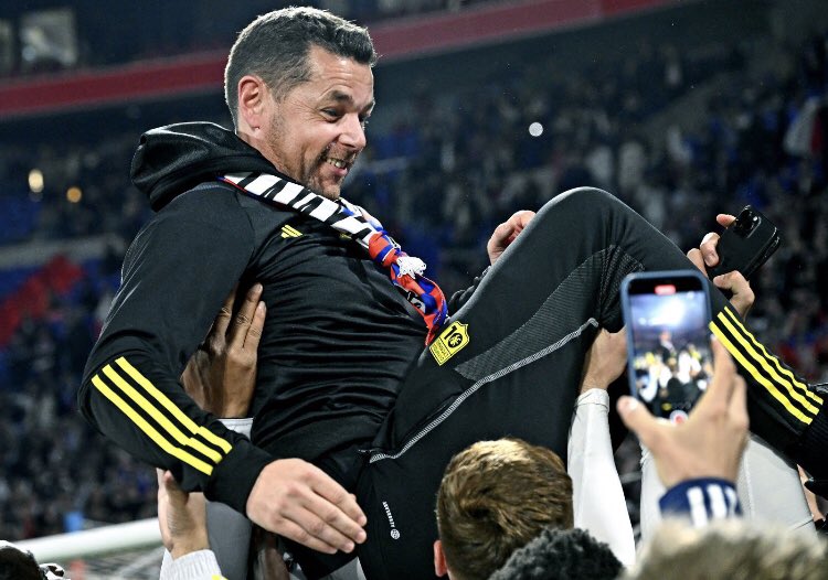 Thread sur tout les matchs de Pierre Sage avec l’OL. On ne t’oubliera jamais Pierre.❤️💙