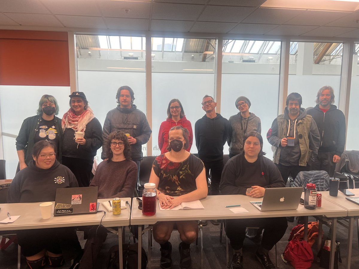 NSLU bargaining team presented our economic proposals this morning. We paused for a quick photo right before management will be rejoining us! Wish us luck 😌