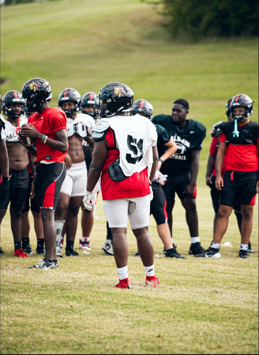 Senior Season Highlights🔥

hudl.com/v/2RkQdu