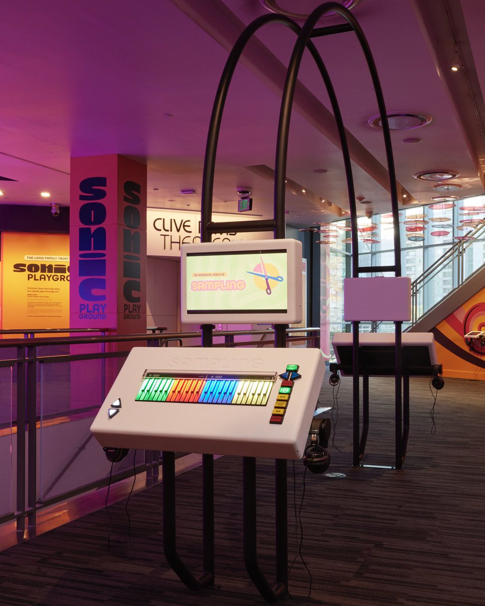 SIA_AGENCY's tweet photo. The ‘Sonic Playground’ exhibit is now open at the #GRAMMYMuseum! Dedicated to Jim Long, this interactive experience features 17 stations where you can create and produce beats with virtual hosts, play real instruments, and explore over 100 music careers. Inspiring the next generation of music creators, admission is FREE for visitors 17 and under! Don’t miss out—grab your tickets now at @GRAMMYMuseum! 🎟️🎶