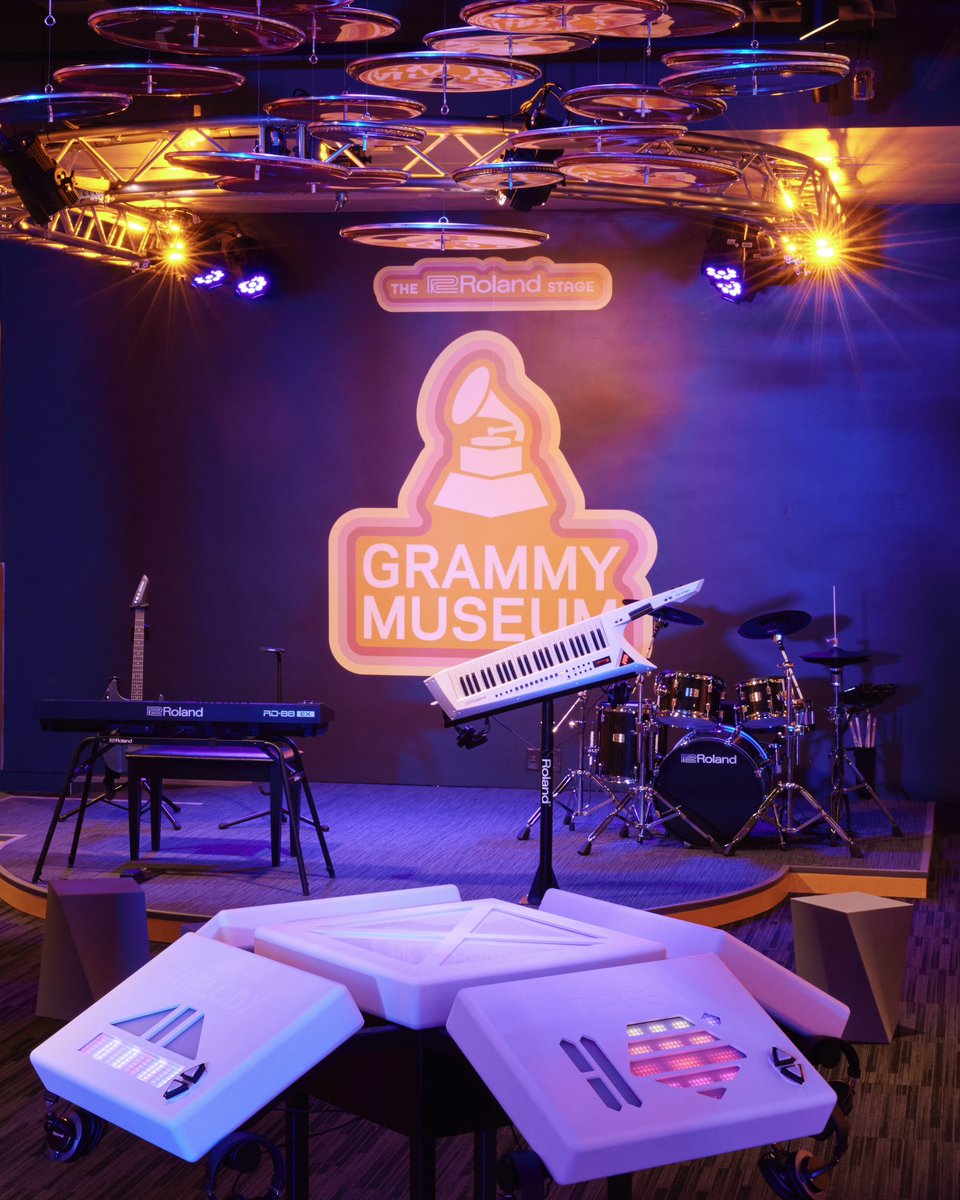 SIA_AGENCY's tweet photo. The ‘Sonic Playground’ exhibit is now open at the #GRAMMYMuseum! Dedicated to Jim Long, this interactive experience features 17 stations where you can create and produce beats with virtual hosts, play real instruments, and explore over 100 music careers. Inspiring the next generation of music creators, admission is FREE for visitors 17 and under! Don’t miss out—grab your tickets now at @GRAMMYMuseum! 🎟️🎶