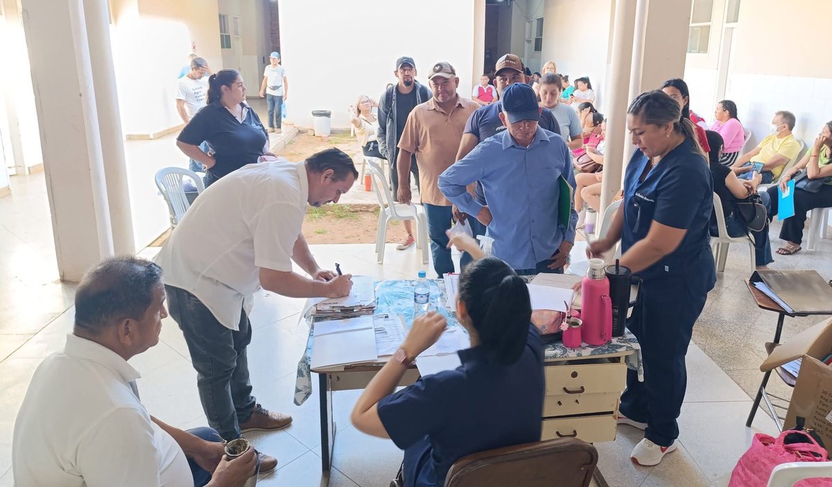 Cirugías reconstructivas realizadas por equipos médicos paraguayos e italianos, comprometidos con mejorar la calidad de vida de quienes enfrentan desafíos médicos complejos.